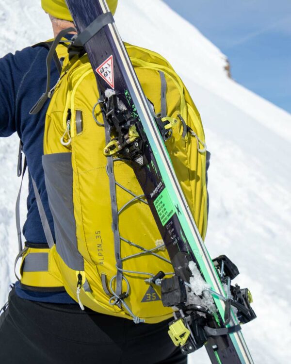 Rucksack mit Skihalterung